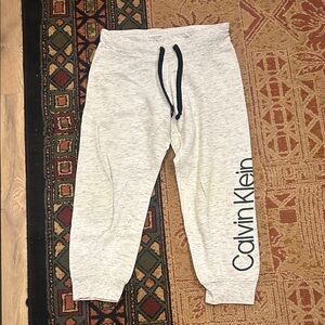 Calvin Klein Cream Joggers - Capri